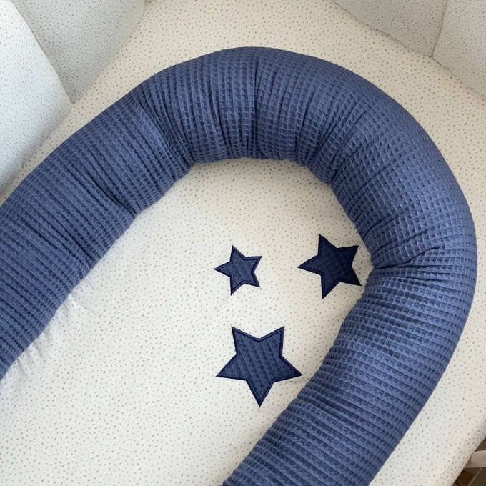 Protectie somn – Baby Nest Stars vafe albastru (4)
